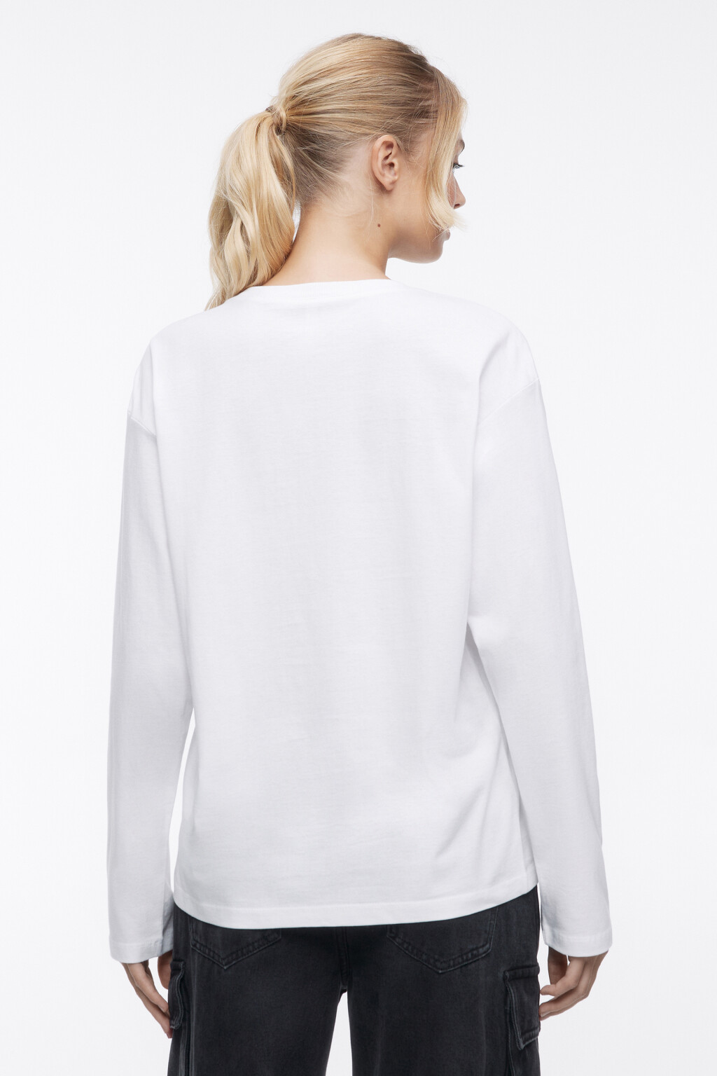 Лонгслив хлопковый свободный в базовых цветах - цвет белый - 3