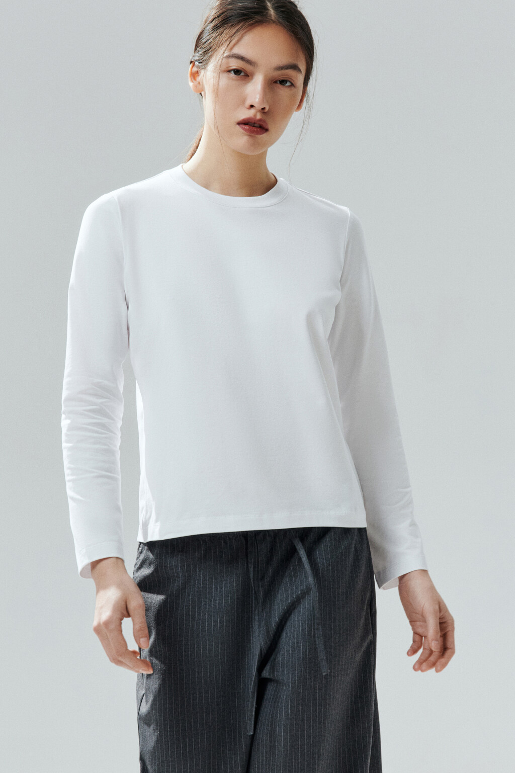 Лонгслив базовый из хлопкового трикотажа - цвет белый - 1