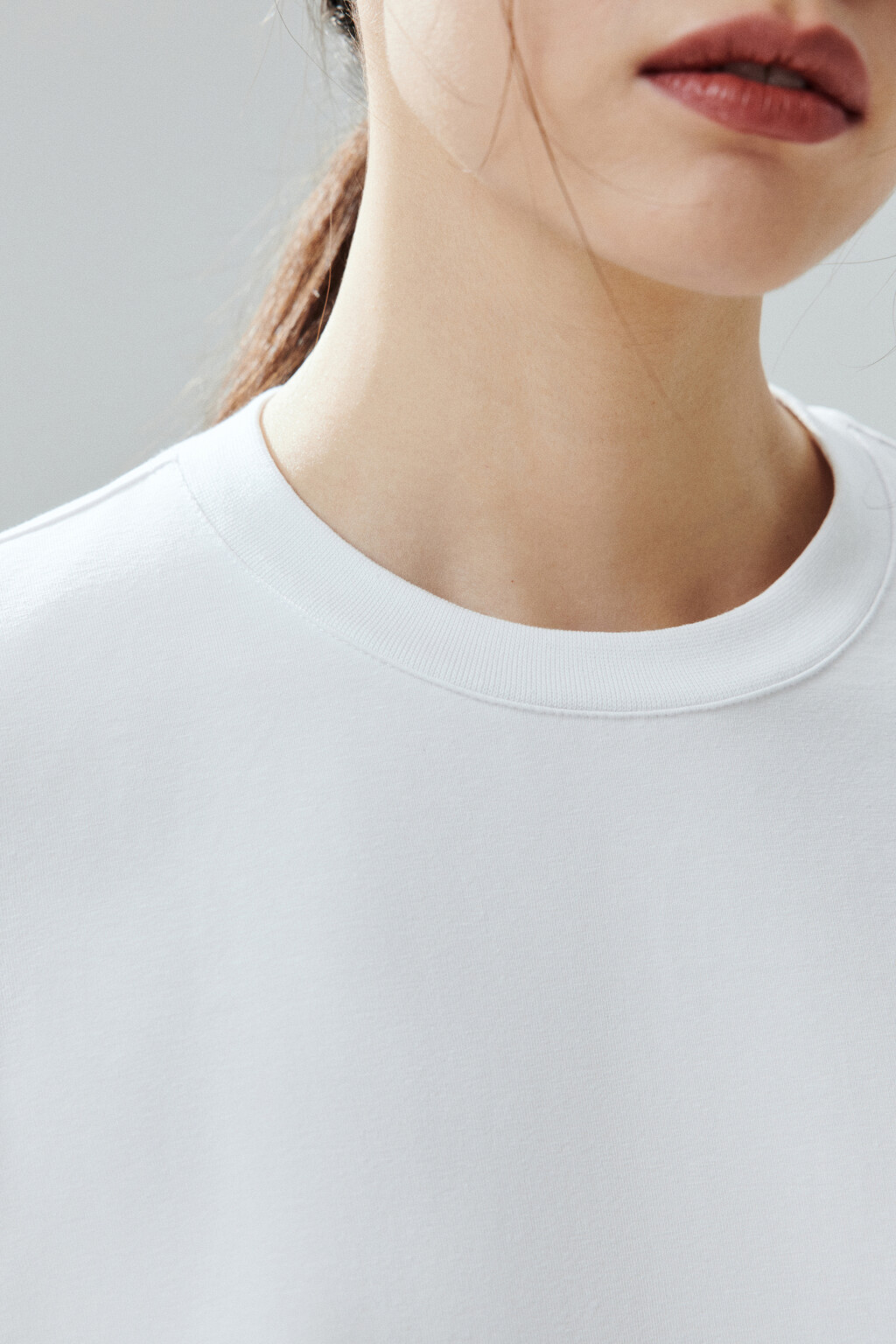 Лонгслив базовый из хлопкового трикотажа - цвет белый - 5