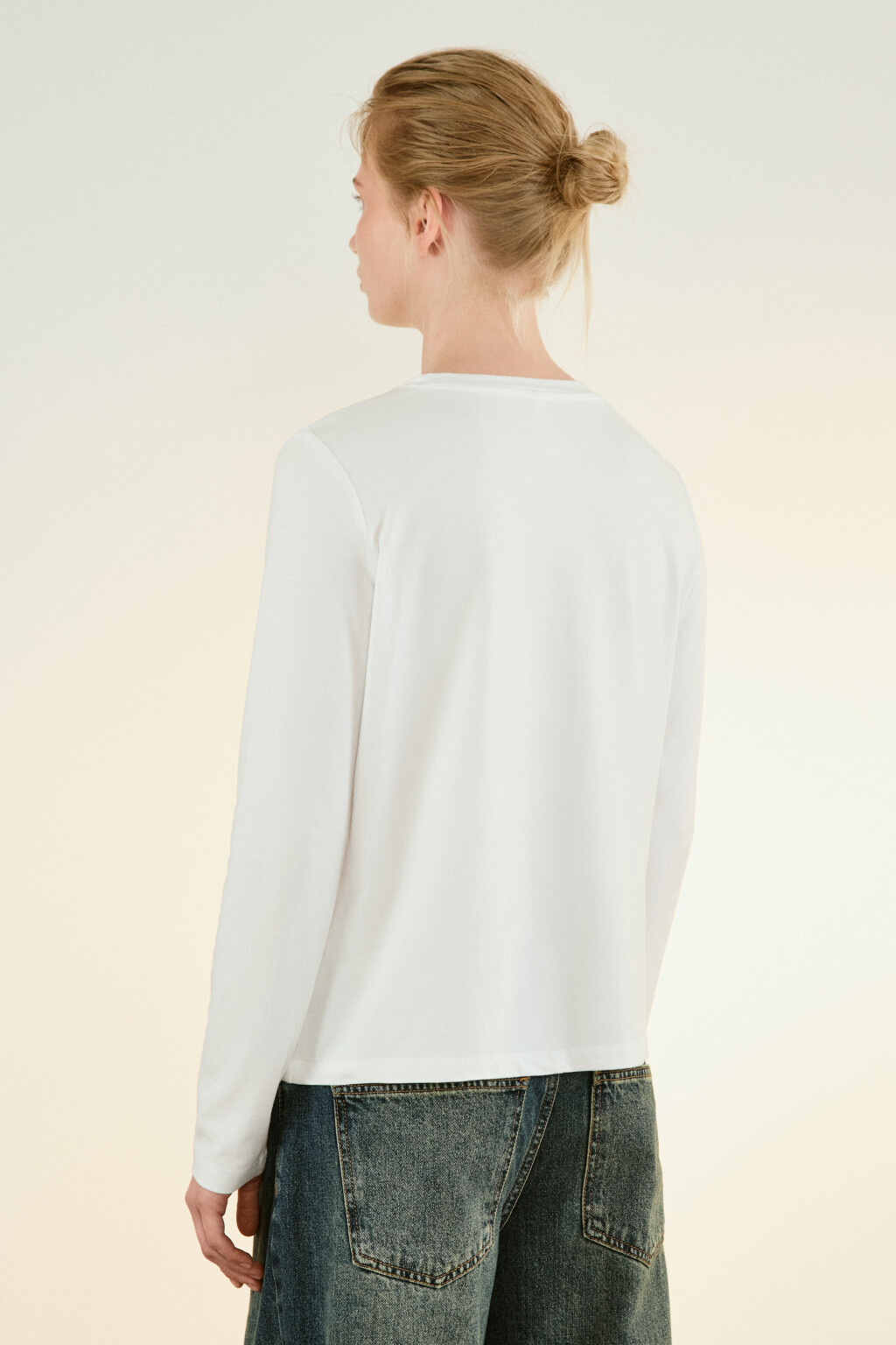 Лонгслив из хлопкового трикотажа - цвет белый - 3