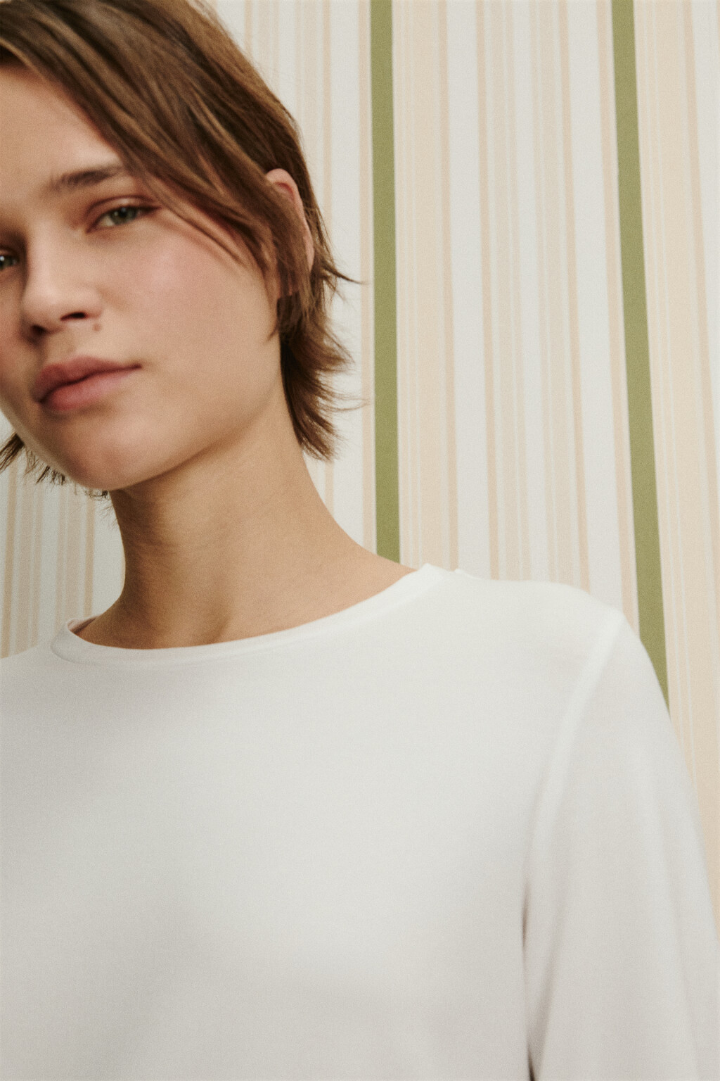 Лонгслив базовый из хлопкового трикотажа - цвет белый - 5