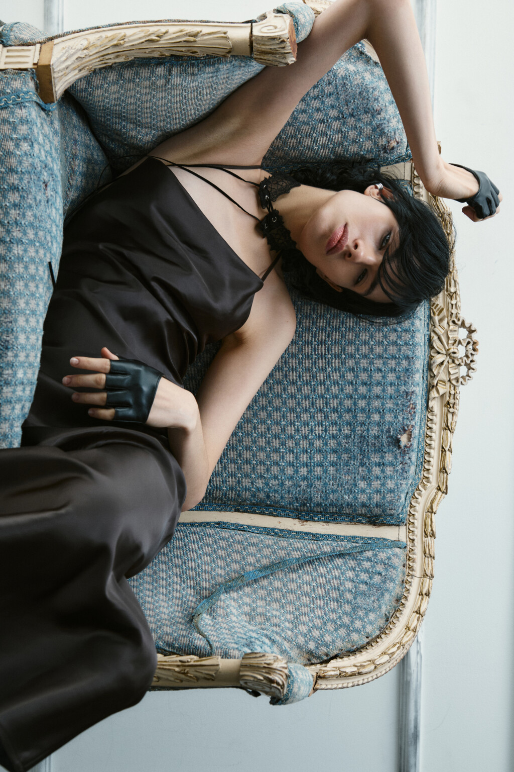 Платье-комбинация миди атласное - цвет коричневый - 1