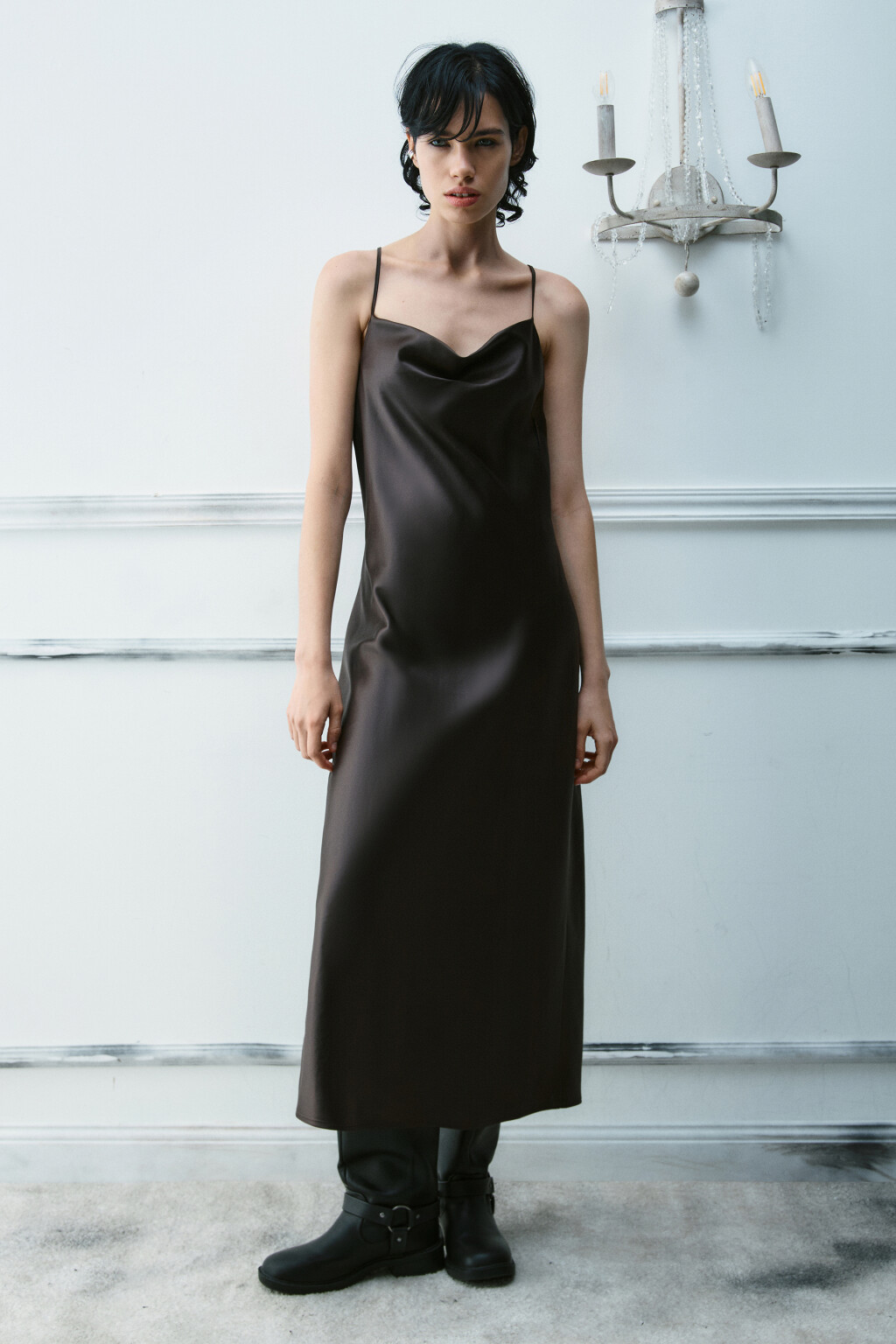 Платье-комбинация миди атласное - цвет коричневый - 3