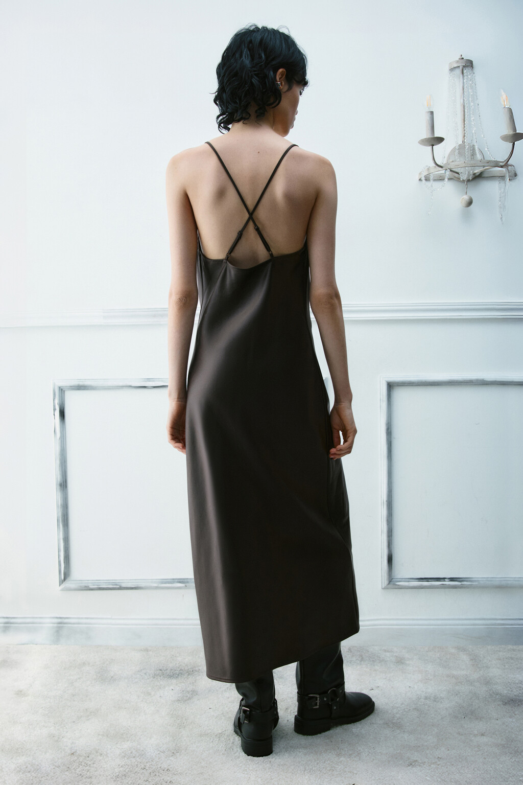 Платье-комбинация миди атласное - цвет коричневый - 4