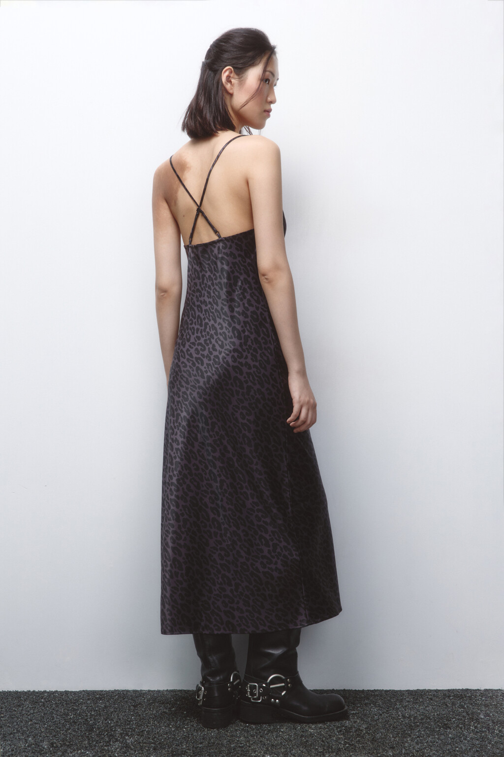 Платье миди атласное с леопардовым принтом - цвет черный - 3