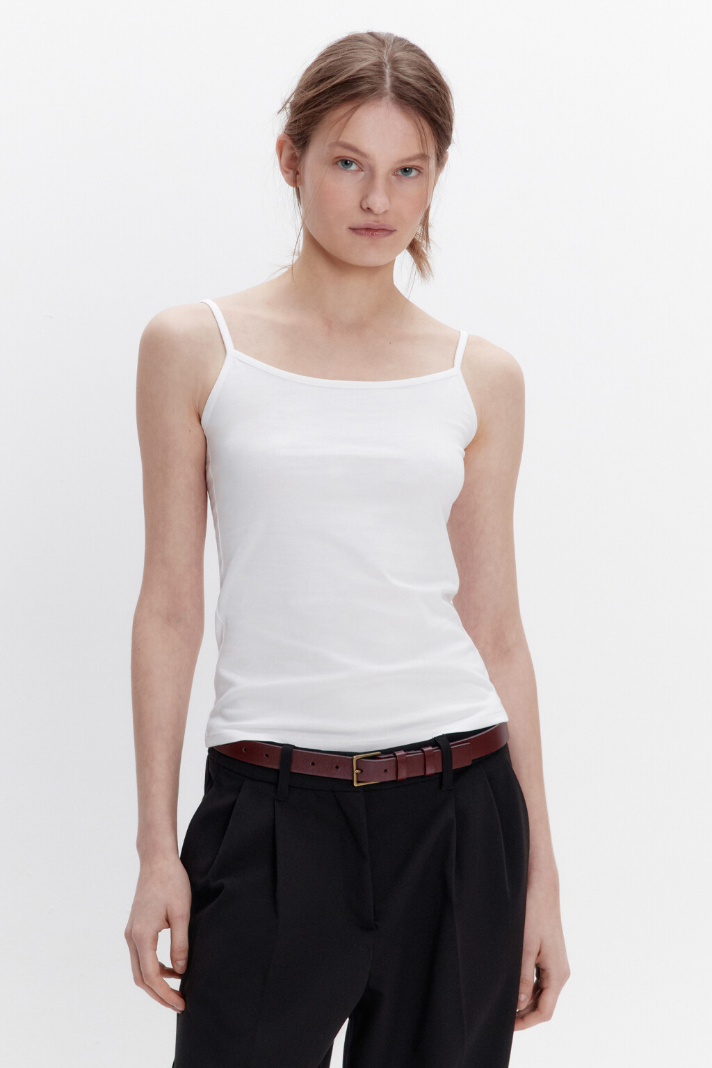 Майка MEGAN базовая на тонких бретелях - цвет белый - 2