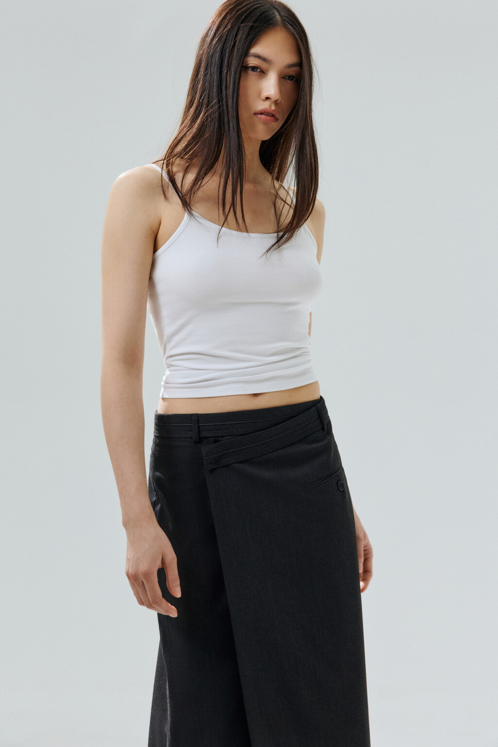 Майка MEGAN на тонких бретелях - цвет белый - 2