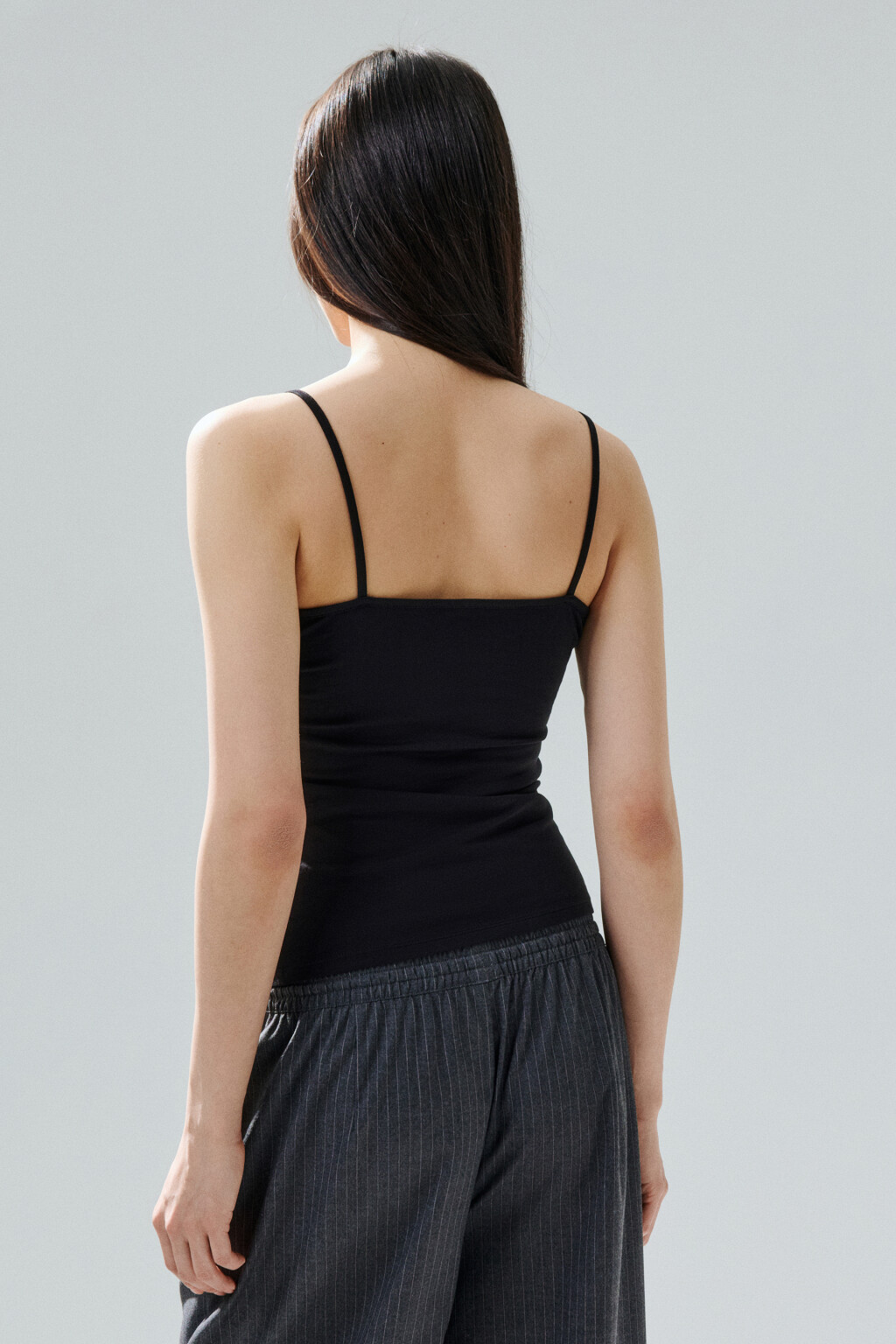 Майка MEGAN на тонких бретелях - цвет черный - 3