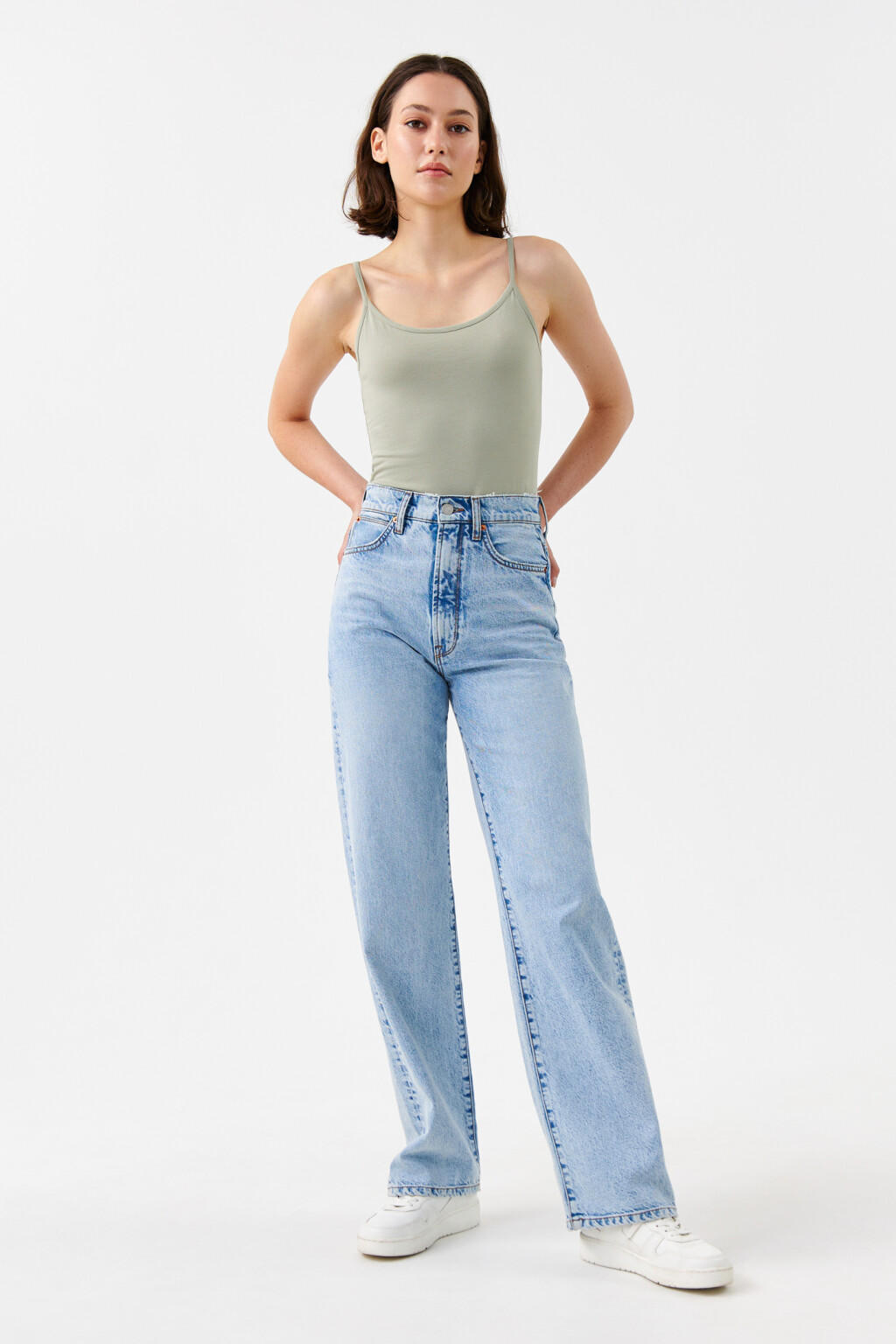 Топ-майка MEGAN базовый на тонких бретелях - цвет зеленый - 4