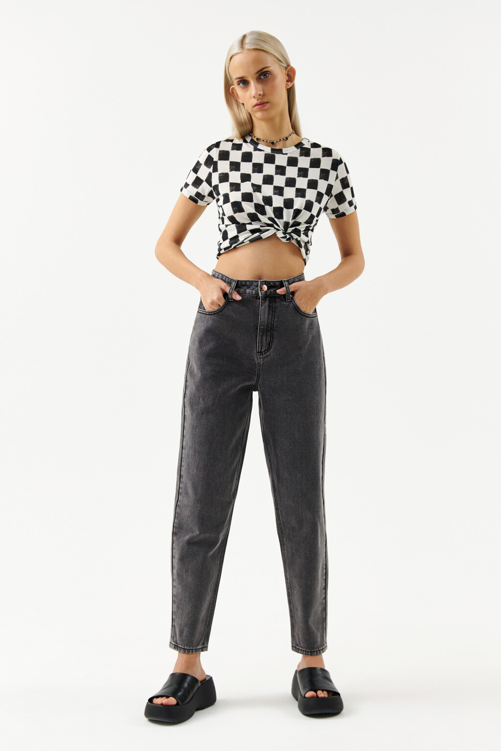 Джинсы базовые mom-fit - цвет серый - 4