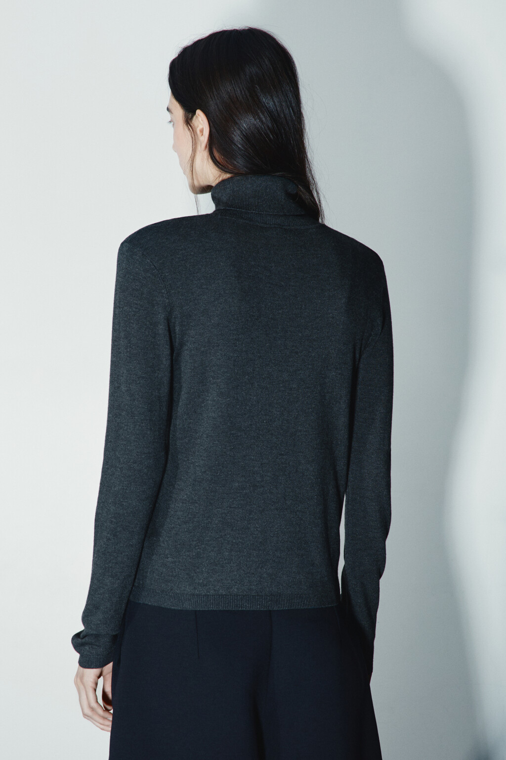 Водолазка вискозная вязаная - цвет серый - 4