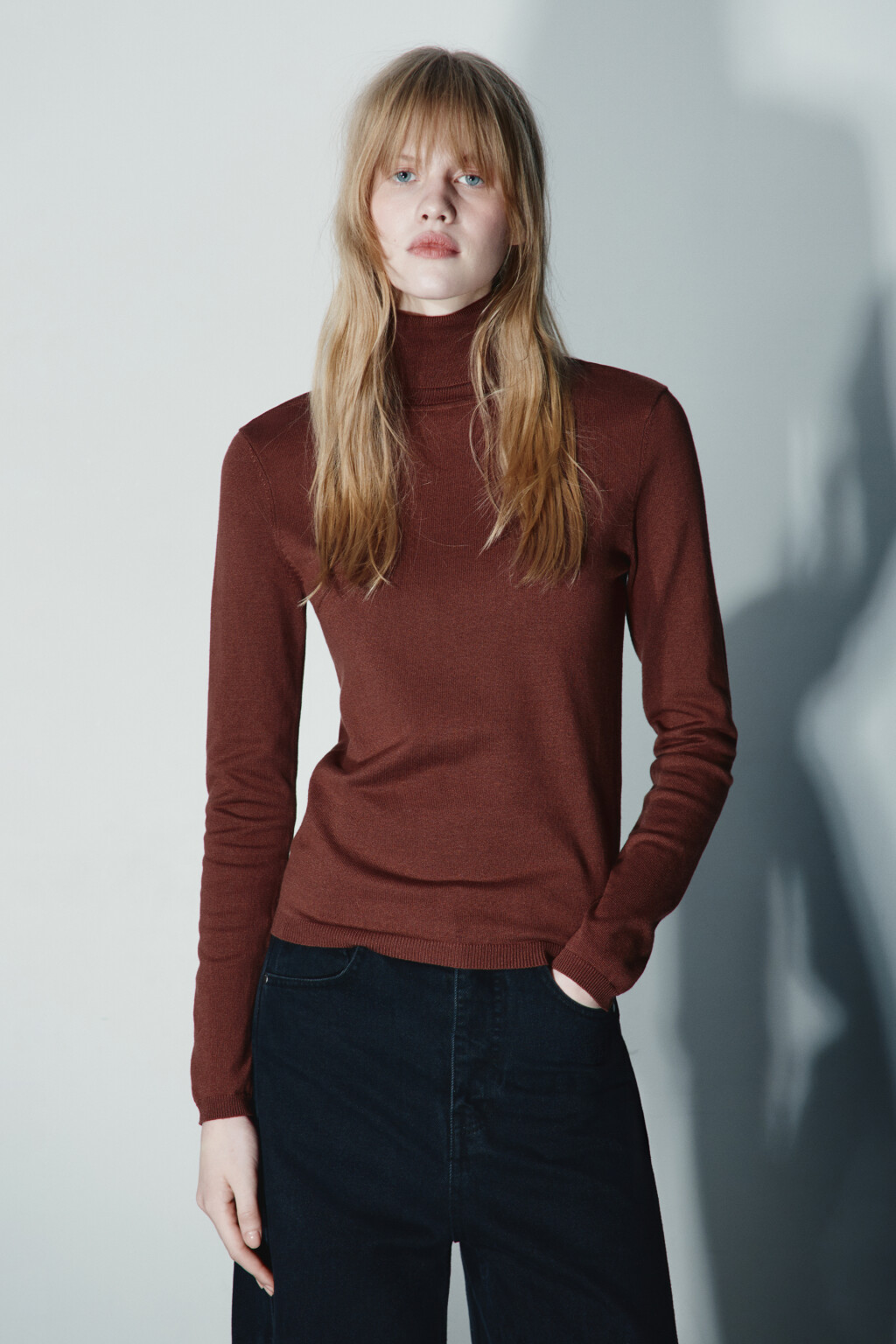 Водолазка вискозная вязаная - цвет бежевый - 2