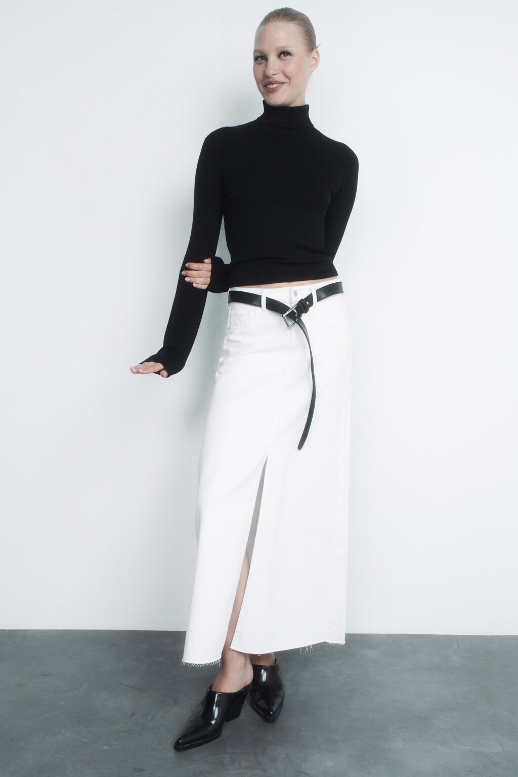 Водолазка MONIKA вискозная тонкой вязки - цвет черный - 10