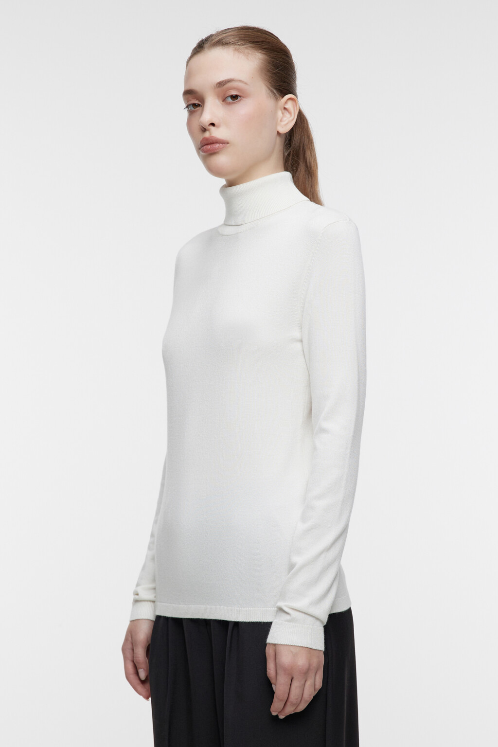 Водолазка MONIKA вискозная тонкой вязки - цвет молочный - 3