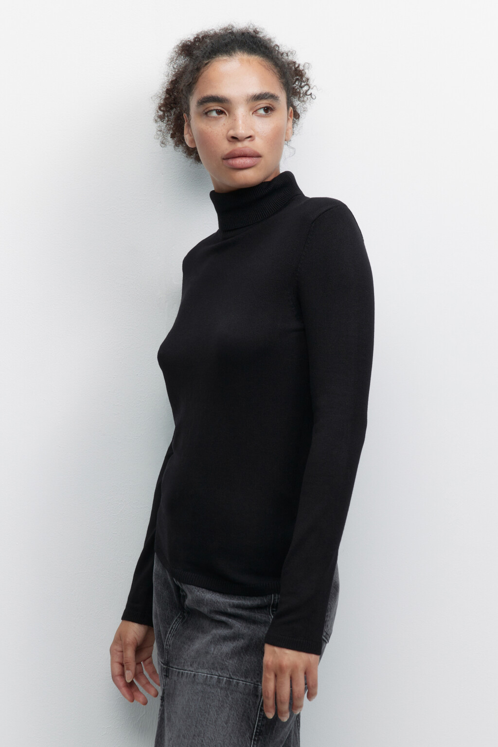 Водолазка MONIKA вискозная тонкой вязки - цвет черный - 3