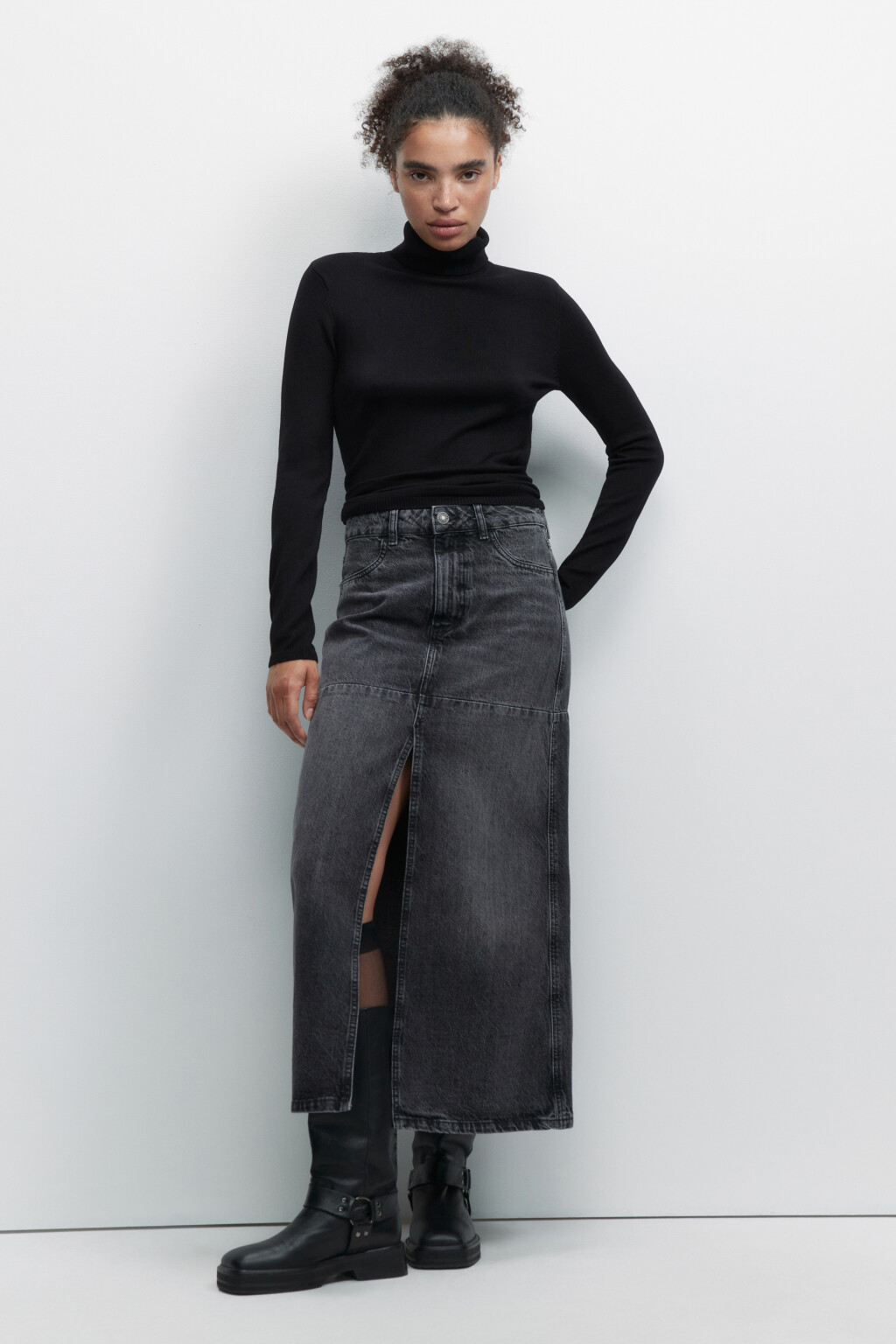 Водолазка MONIKA вискозная тонкой вязки - цвет черный - 1