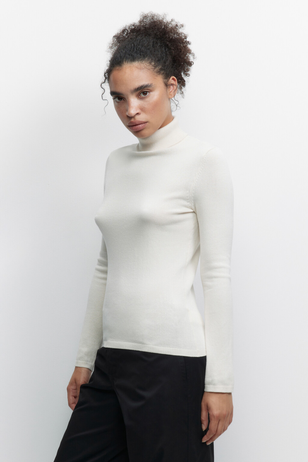 Водолазка MONIKA вискозная тонкой вязки - цвет бежевый - 2