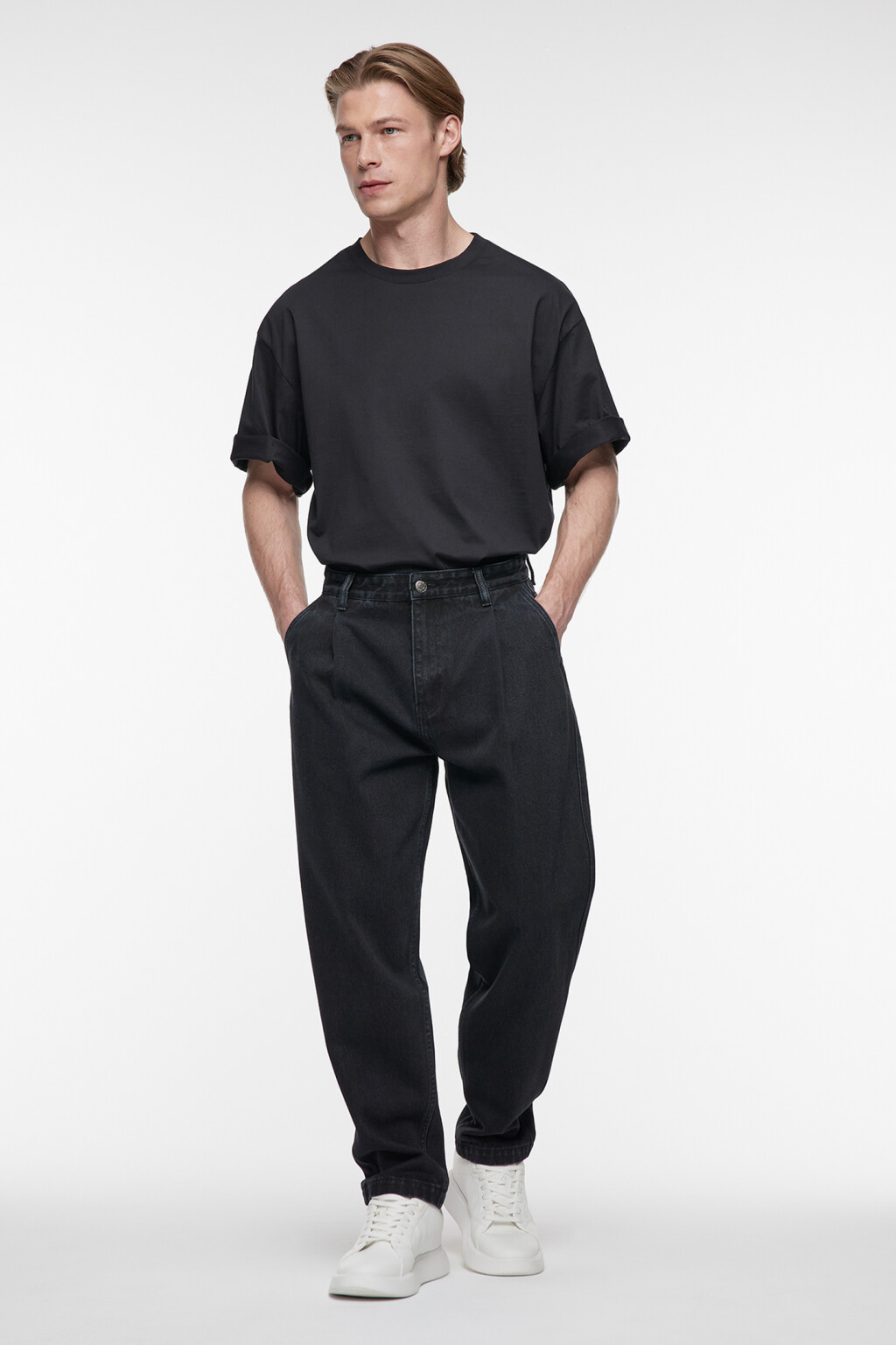 Джинсы ManBalloon широкие со сборками на поясе - цвет черный - 5