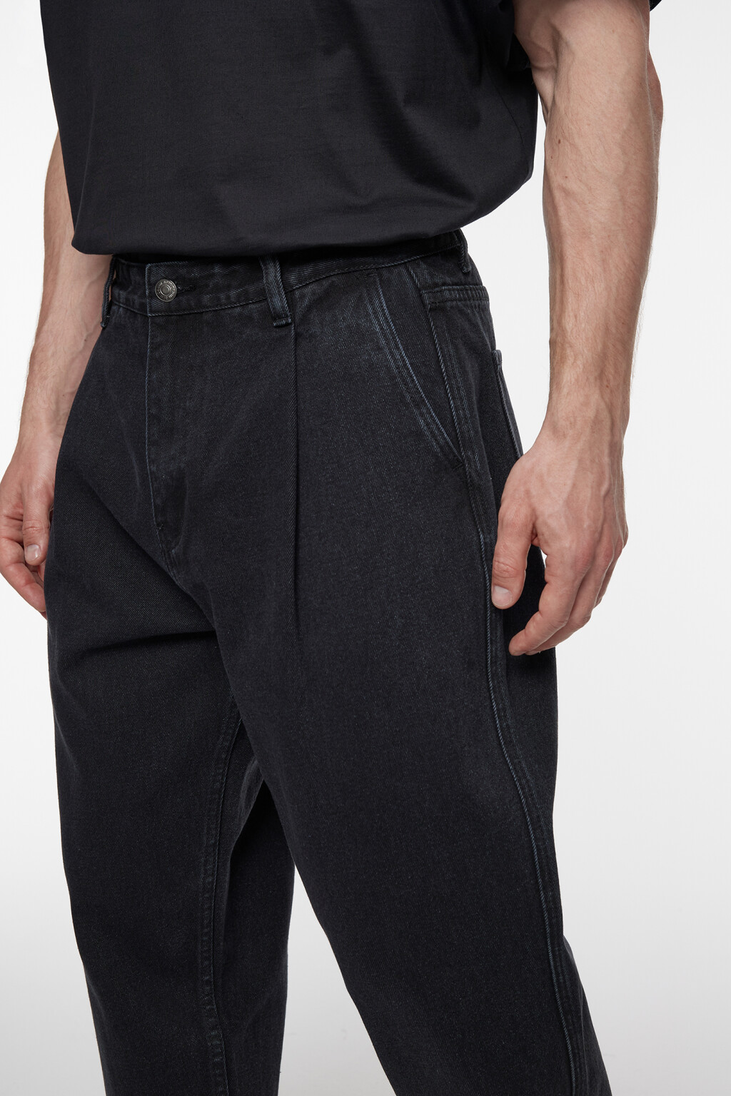 Джинсы ManBalloon широкие со сборками на поясе - цвет черный - 6