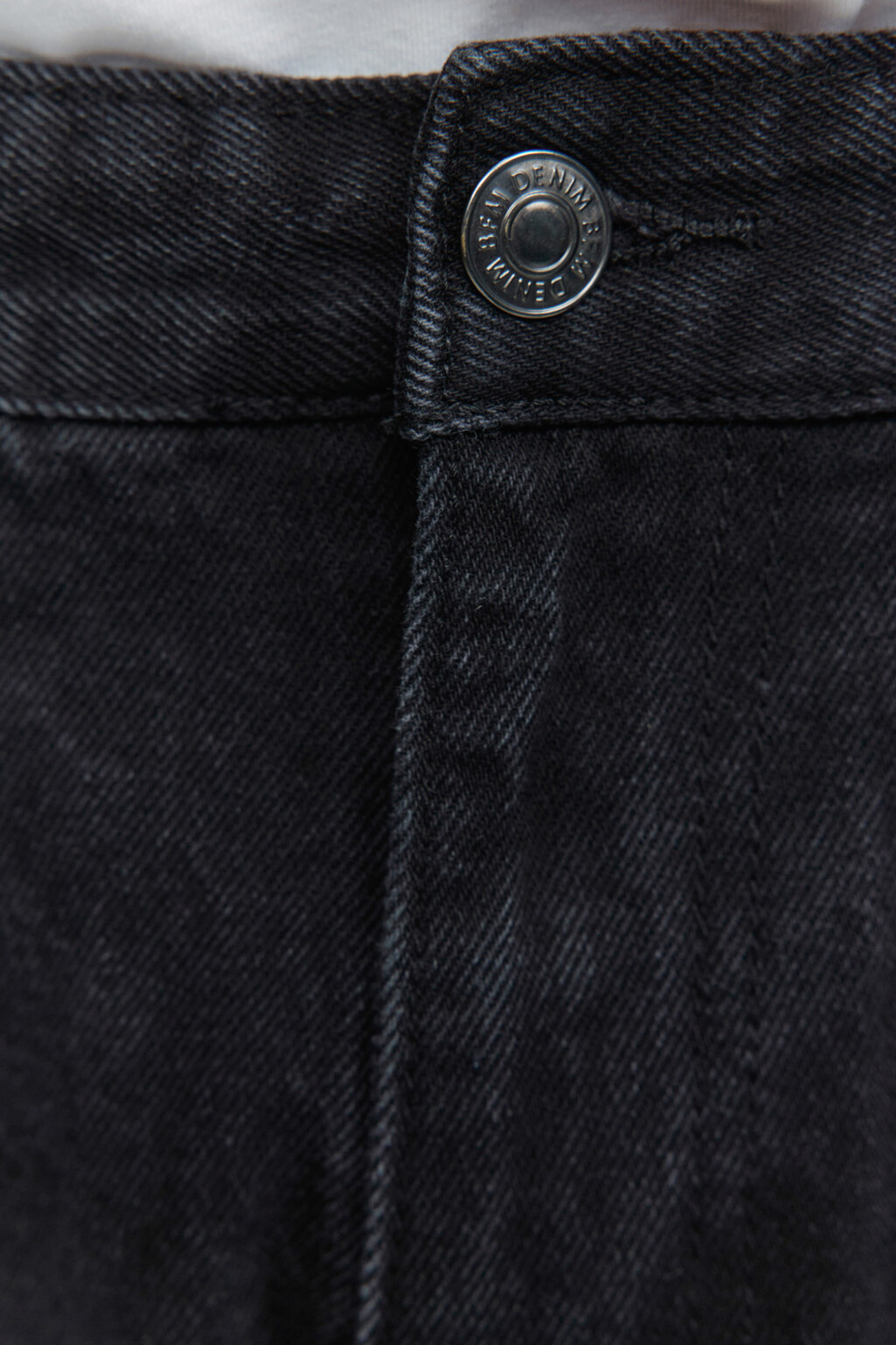 Джинсы ManBalloon широкие со складками на поясе - цвет черный - 5