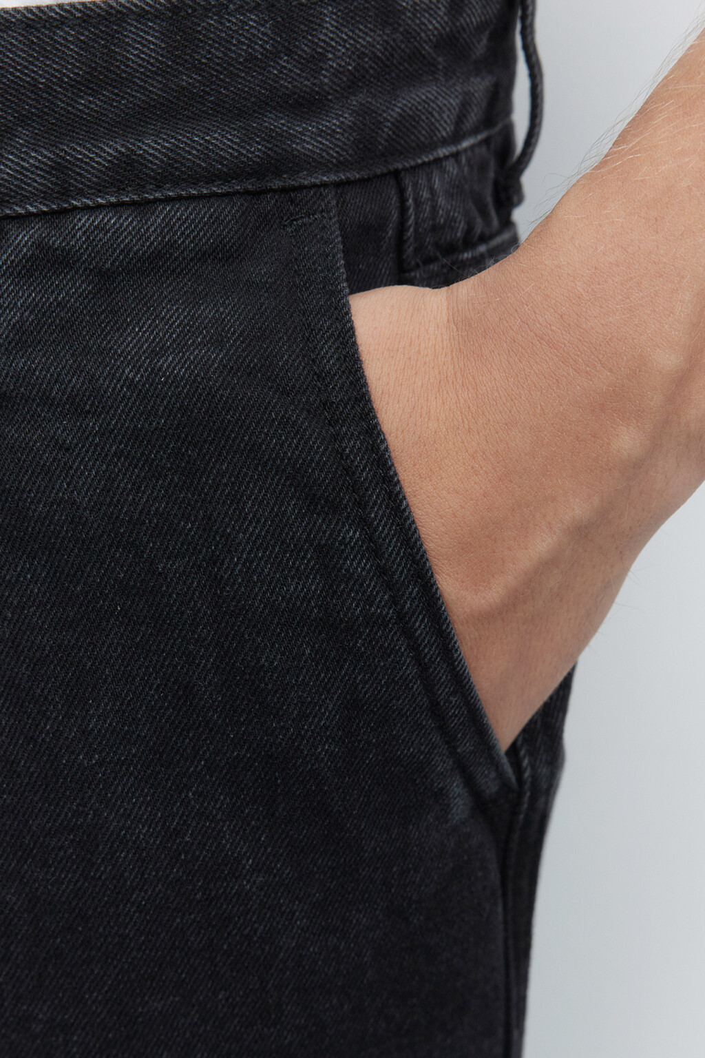 Джинсы ManBalloon широкие со складками на поясе - цвет черный - 6