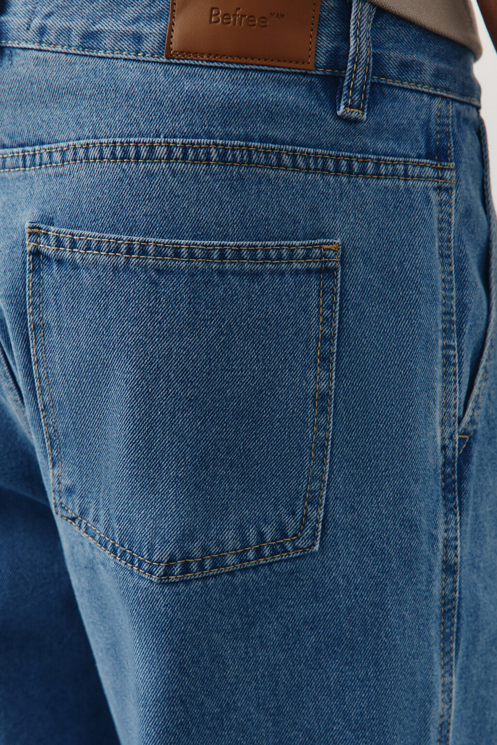 Джинсы-бананы со средней посадкой - цвет голубой - 6