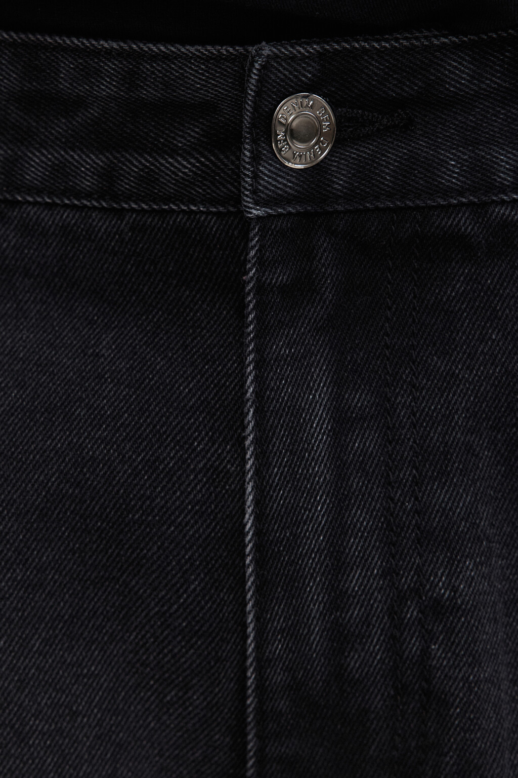 Джинсы-бананы со складками на поясе - цвет черный - 6