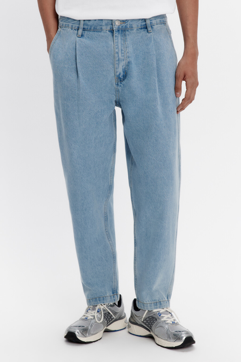 Джинсы-бананы широкие со складками на поясе - цвет голубой - 2