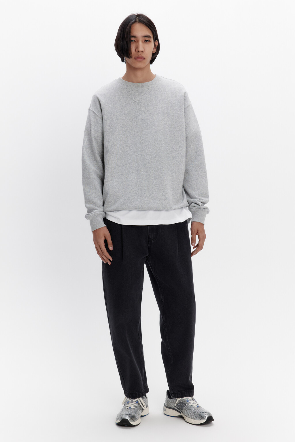 Джинсы-бананы широкие со складками на поясе - цвет черный - 5