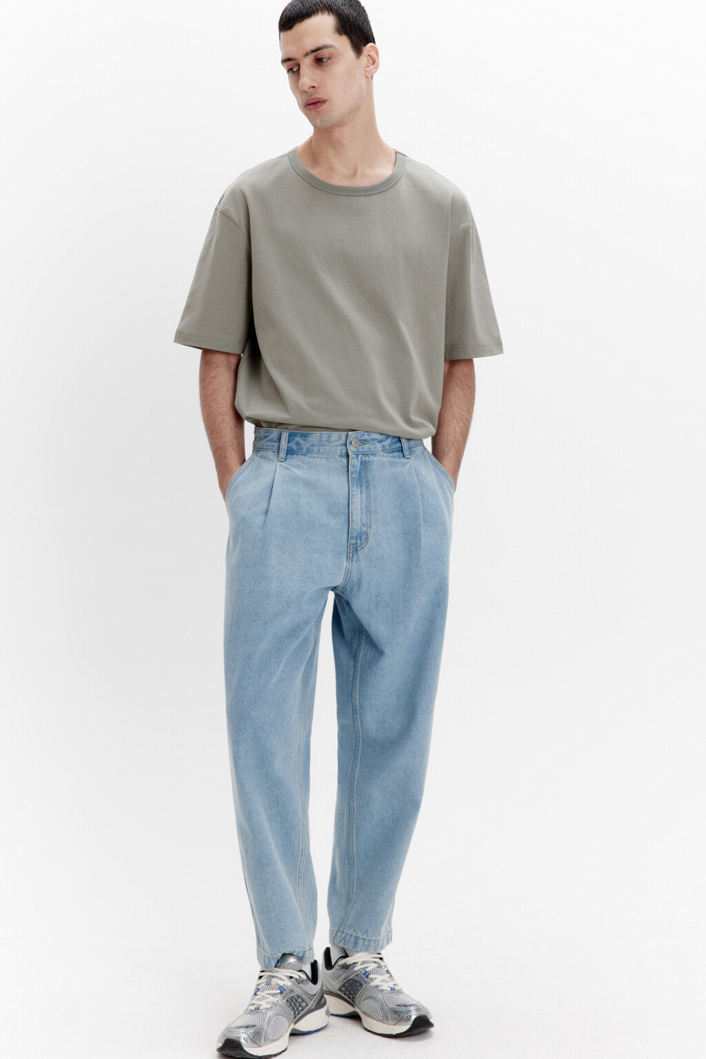 Джинсы-бананы со складками на поясе - цвет голубой - 1