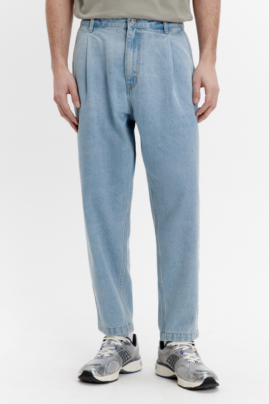 Джинсы-бананы со складками на поясе - цвет голубой - 2