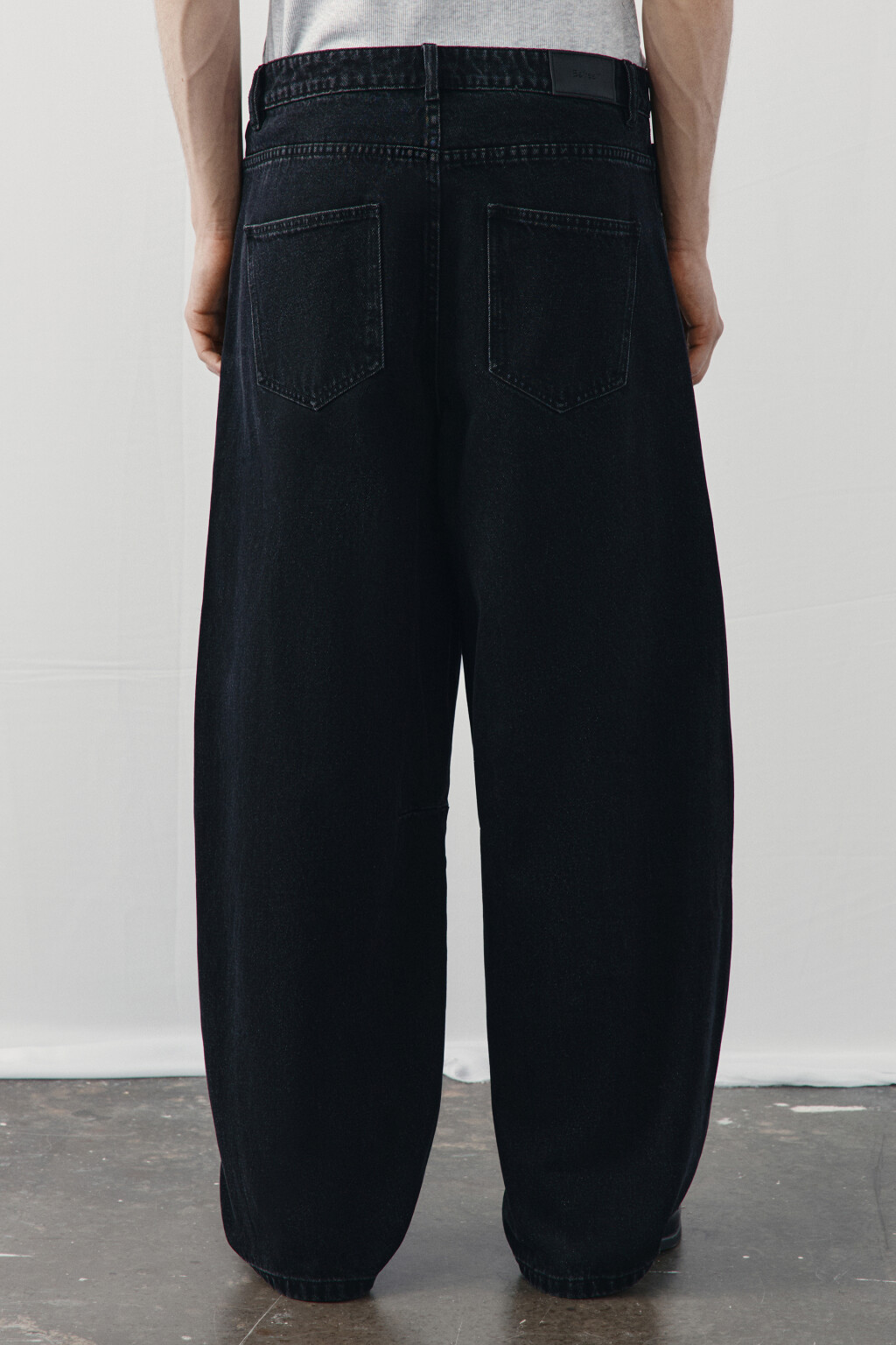 брюки джинсовые мужские - цвет черный - 4