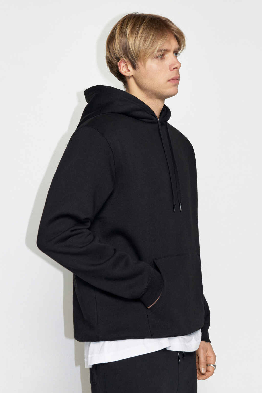 Худи базовая утепленная с капюшоном - цвет черный - 3