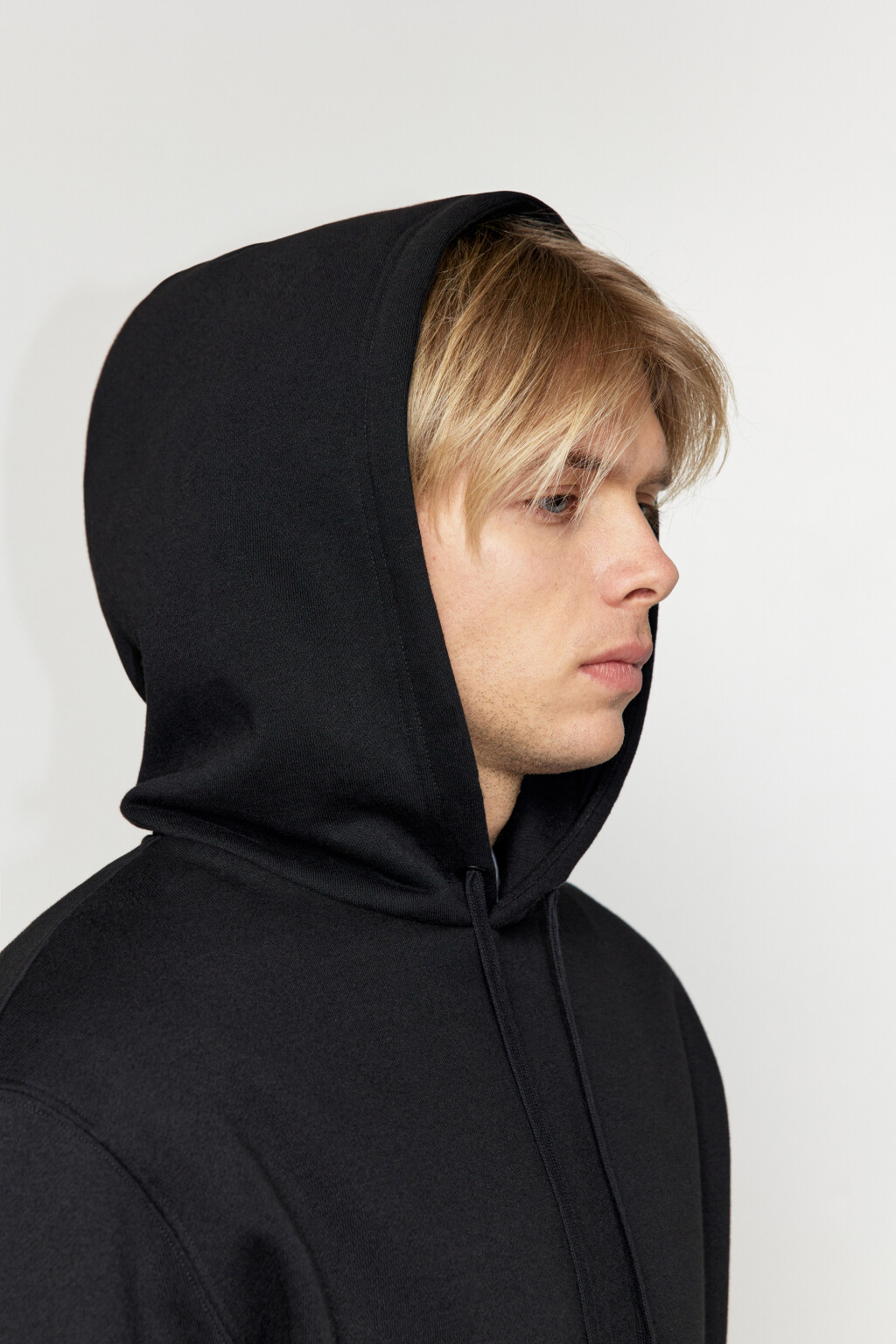 Худи базовая утепленная с капюшоном - цвет черный - 7