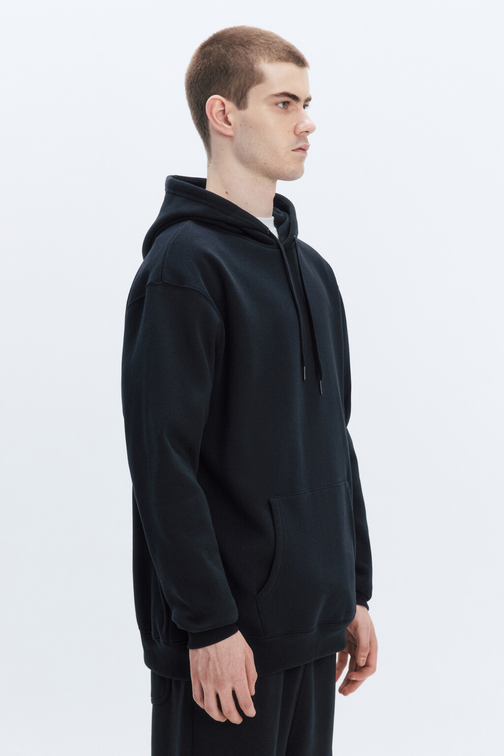 Худи базовая утепленная с капюшоном - цвет черный - 4
