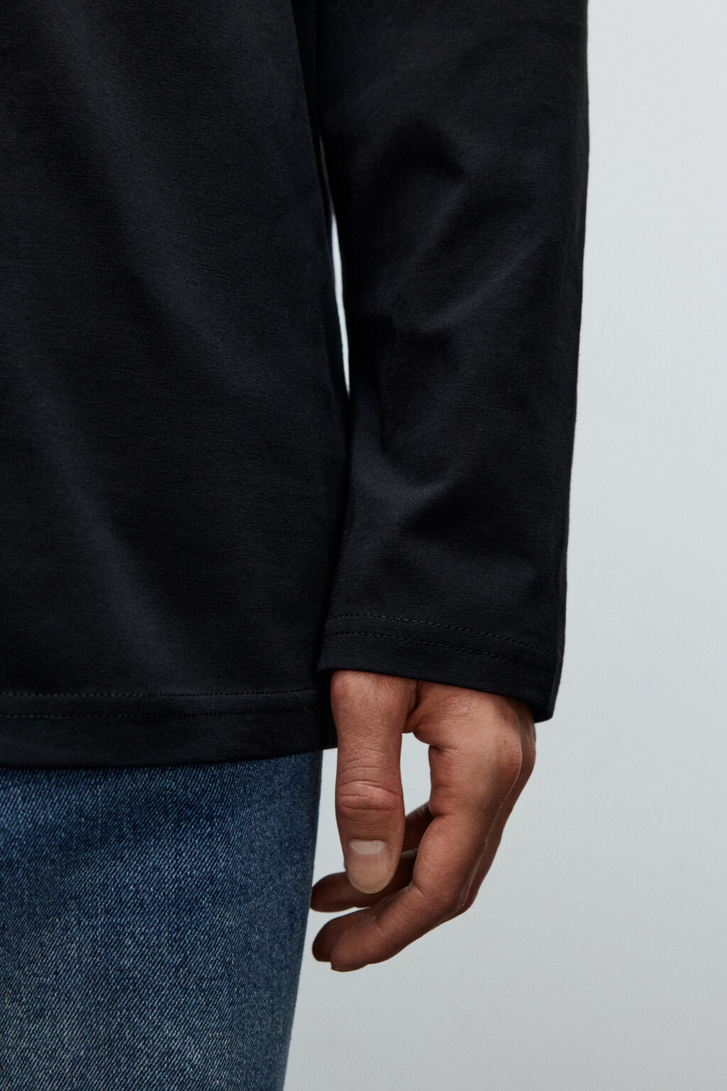 Лонгслив oversize базовый из хлопка - цвет черный - 6