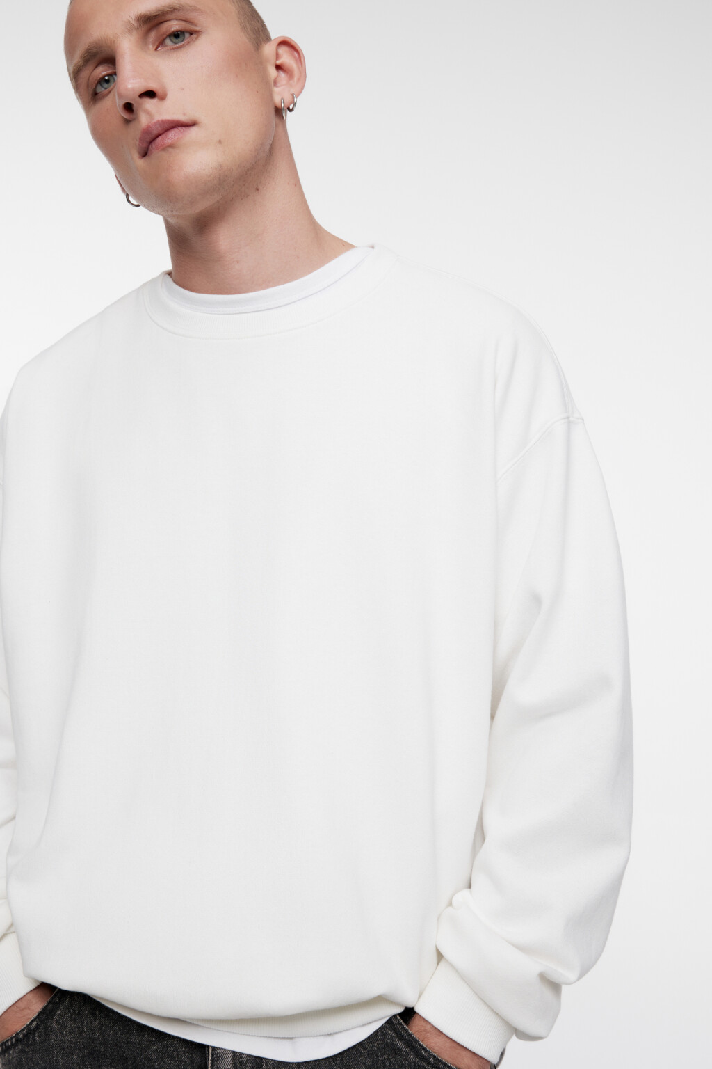 Свитшот базовый хлопковый свободного кроя - цвет белый - 2