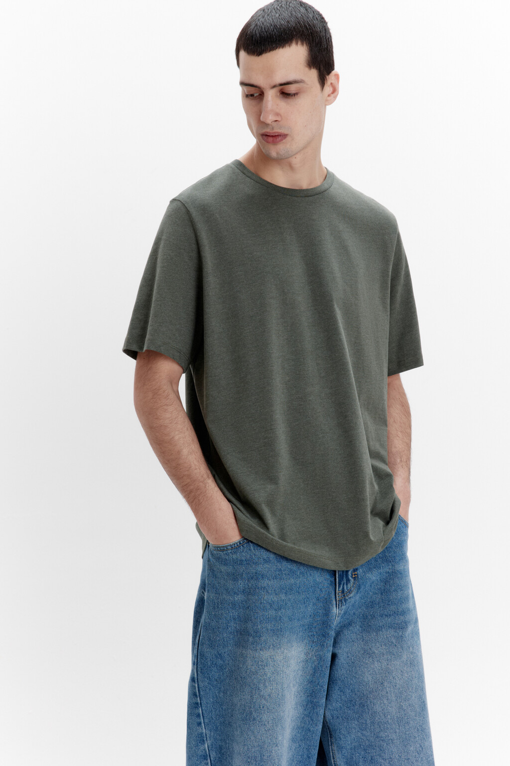 Футболка базовая в меланжевом оттенке - цвет зеленый - 1