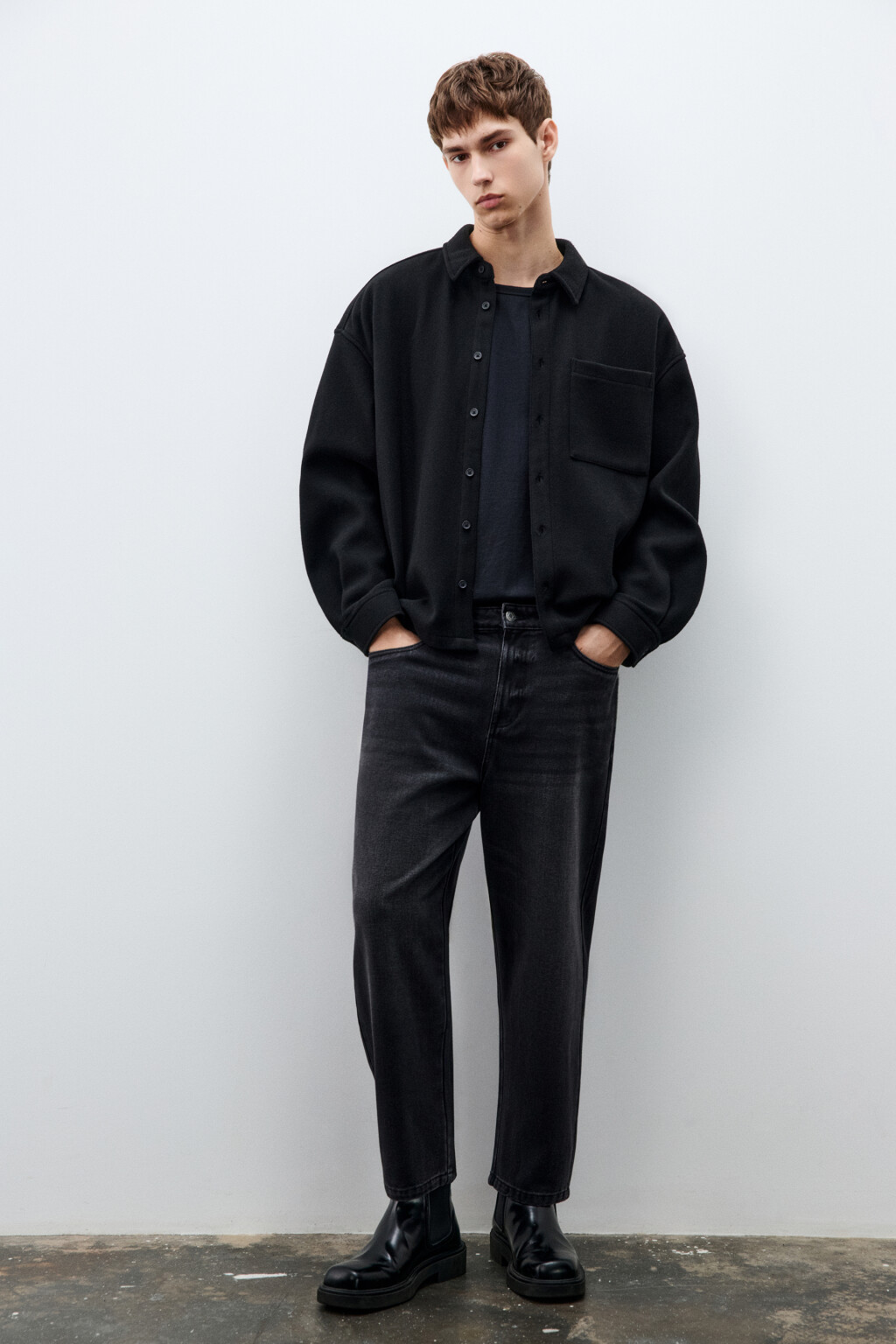 Джинсы-бананы зауженные - цвет черный - 1