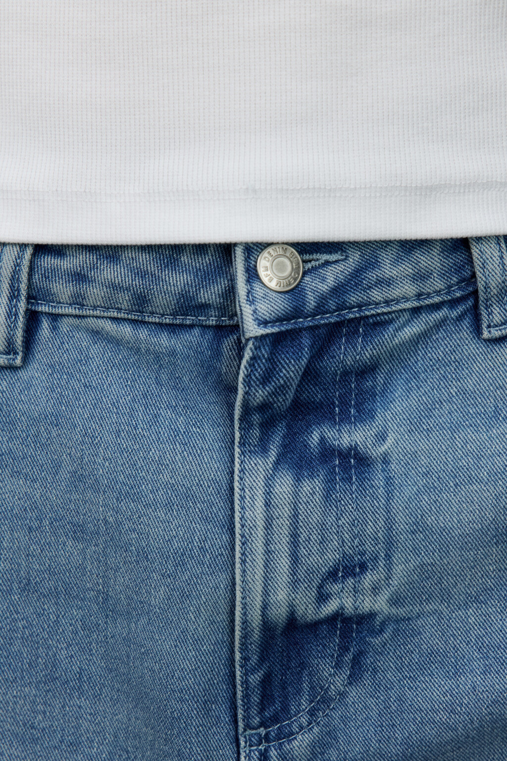 Джинсы-бананы зауженные - цвет голубой - 5