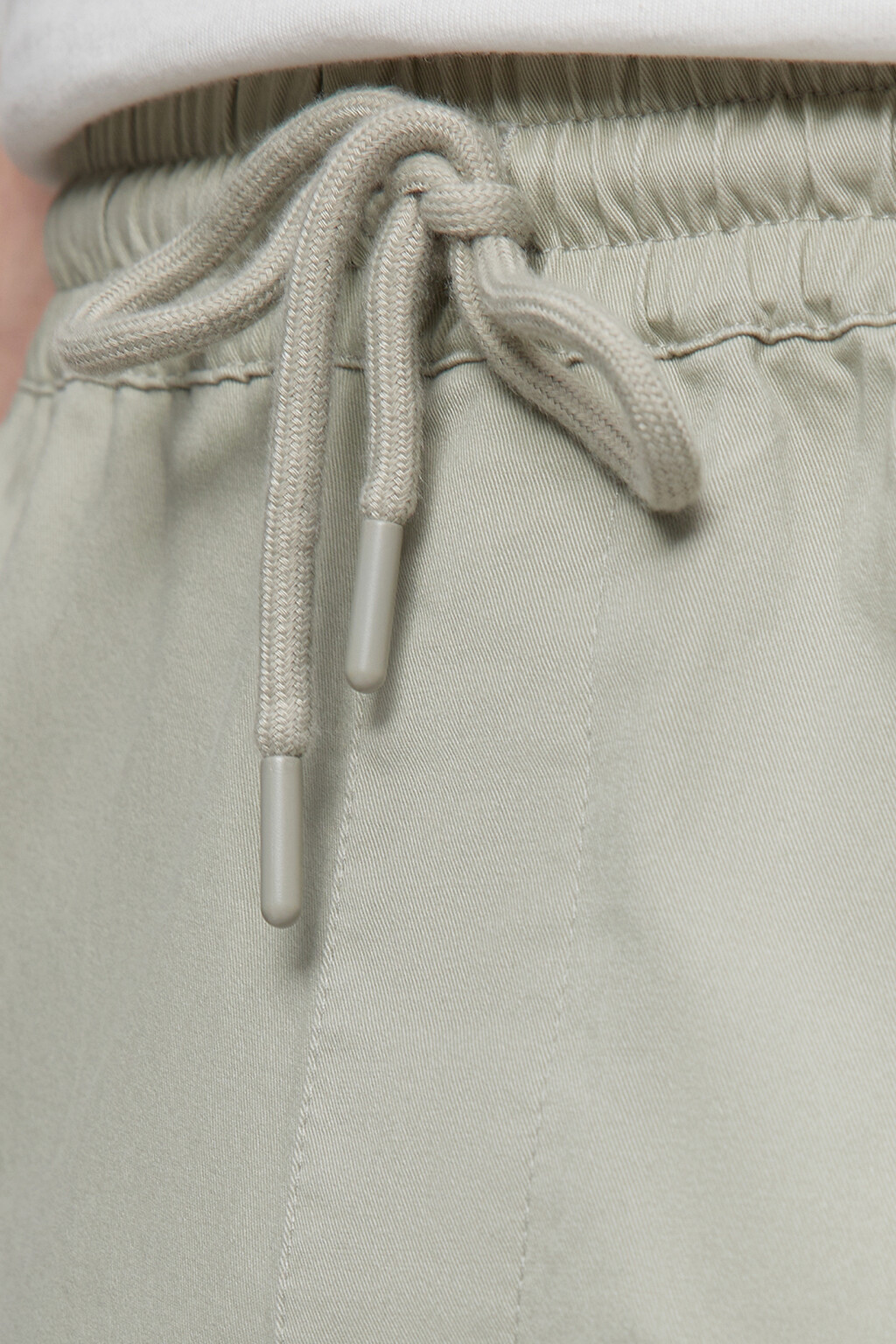 Брюки-джоггеры хлопковые базовые с поясом на завязках - цвет зеленый - 5