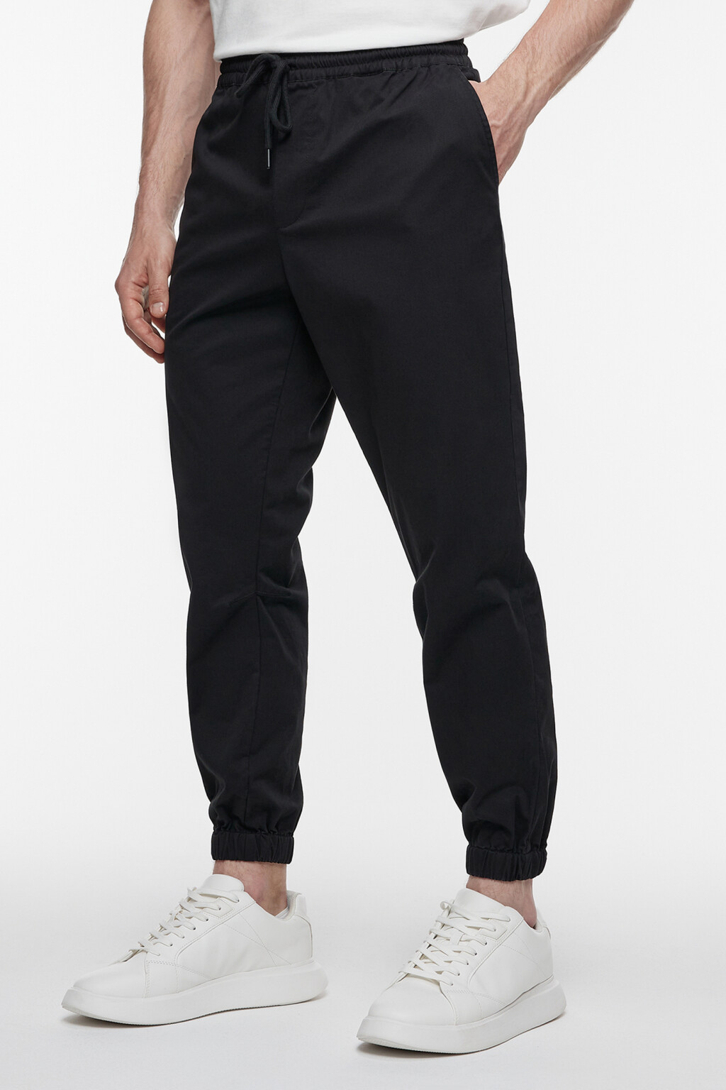 Брюки-джоггеры хлопковые базовые с поясом на завязках - цвет черный - 3