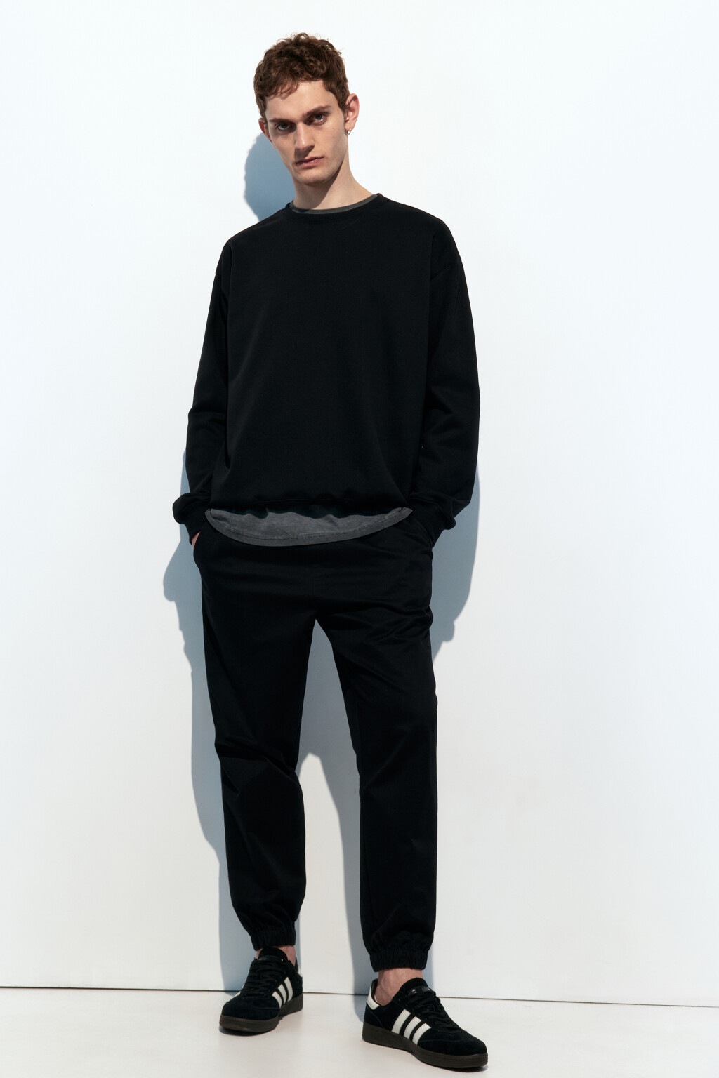 Брюки-джоггеры хлопковые базовые - цвет черный - 1