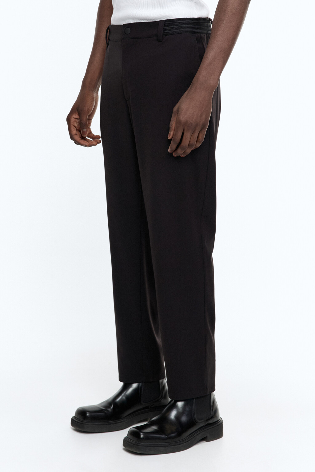 Брюки зауженные из костюмной ткани - цвет черный - 3