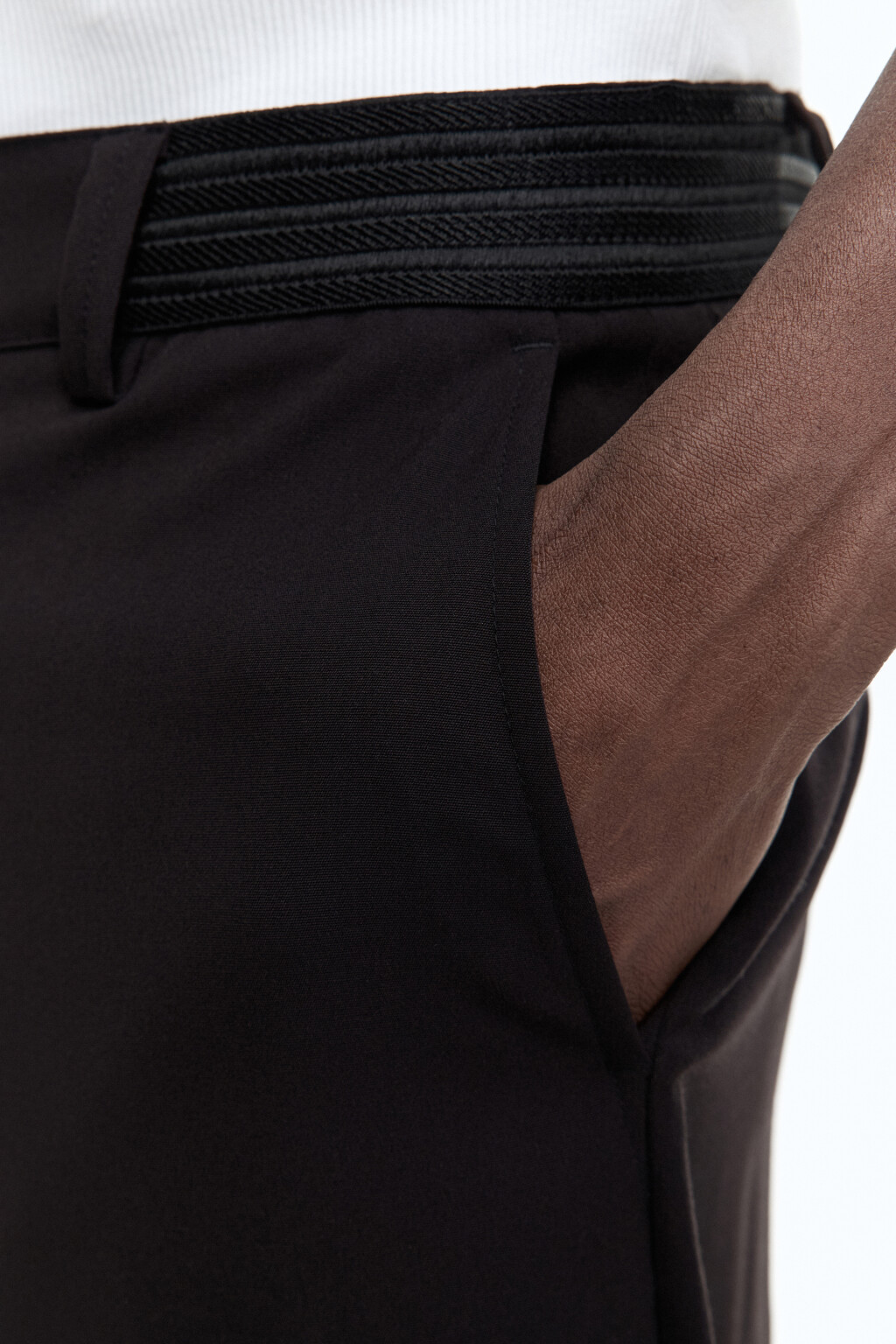 Брюки зауженные из костюмной ткани - цвет черный - 7