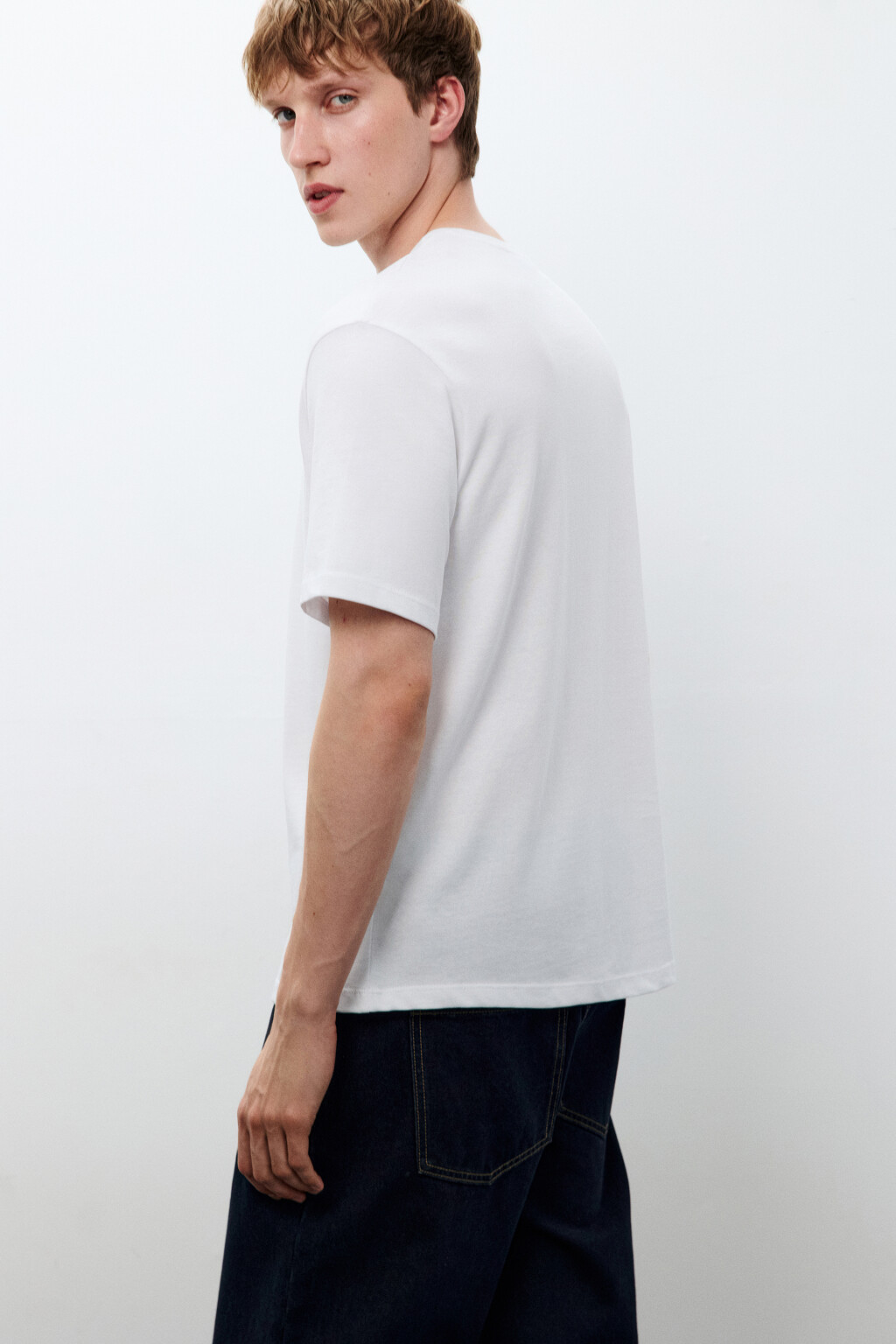 Футболка базовая из плотного хлопка - цвет белый - 2