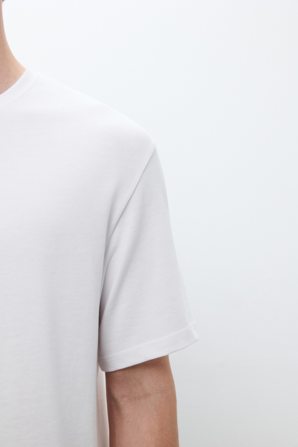 Футболка базовая из плотного хлопка - цвет белый - 7