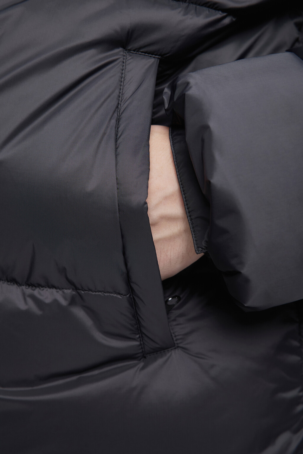 Куртка-пуховик стеганая с воротником-стойкой - цвет черный - 7