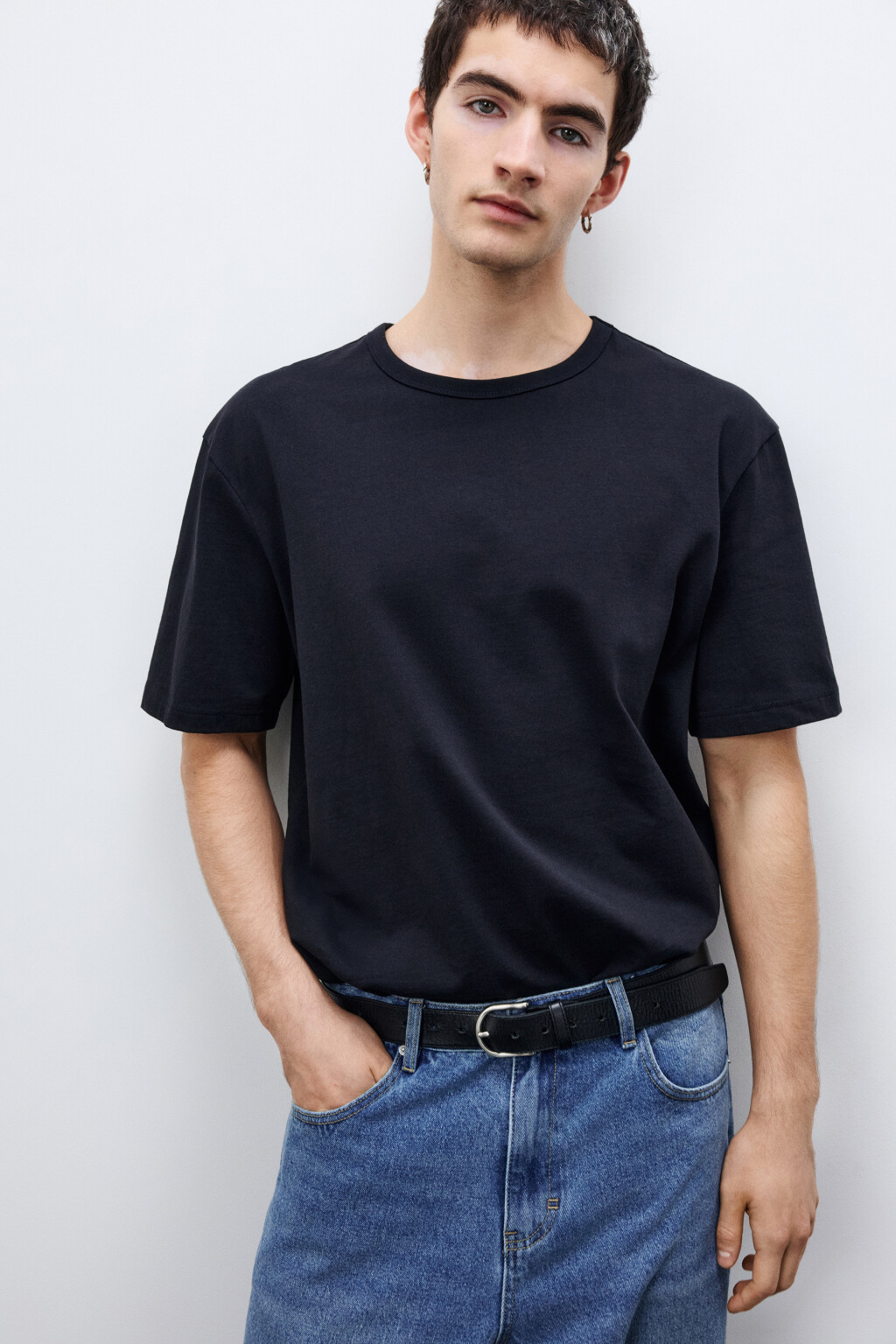 Футболка хлопковая базовая - цвет черный - 1