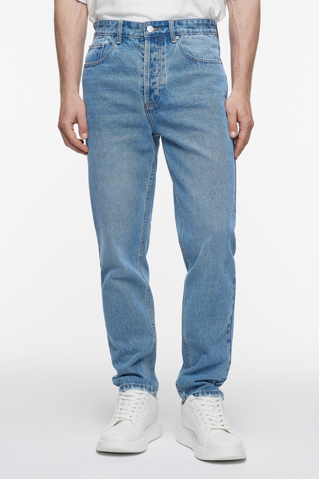 Джинсы slim зауженные со средней посадкой - цвет голубой - 2